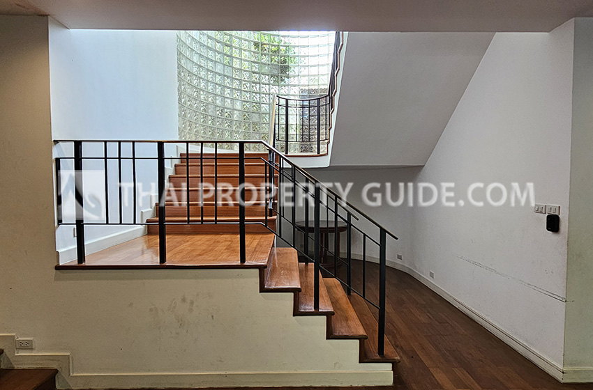 House with Private Pool in Nichada Thani 